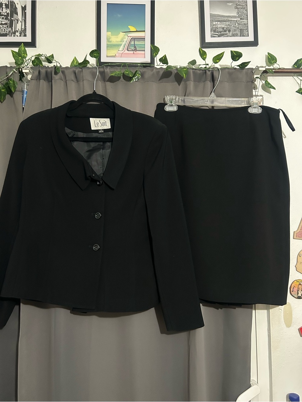 Le Suit Black Women's Skirt Suit Set